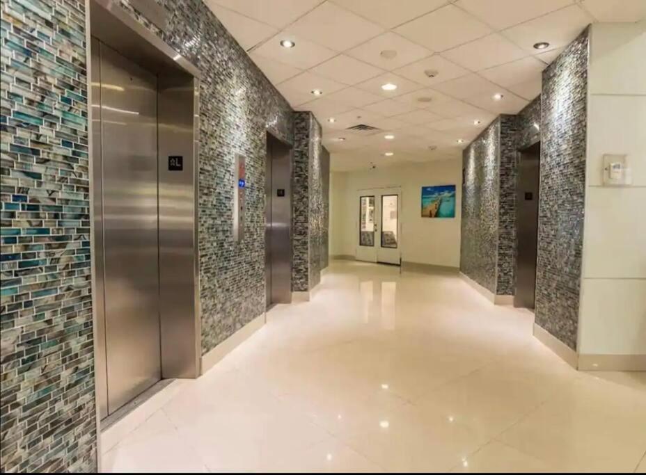 Sunny Isles Beach Spacious Apartment Buitenkant foto