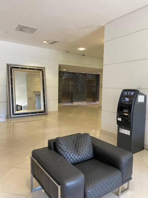 Sunny Isles Beach Spacious Apartment Buitenkant foto