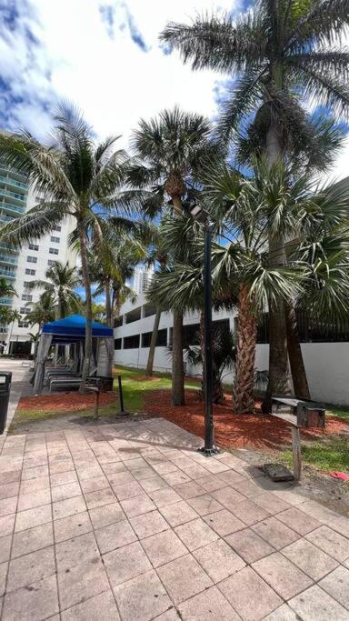 Sunny Isles Beach Spacious Apartment Buitenkant foto
