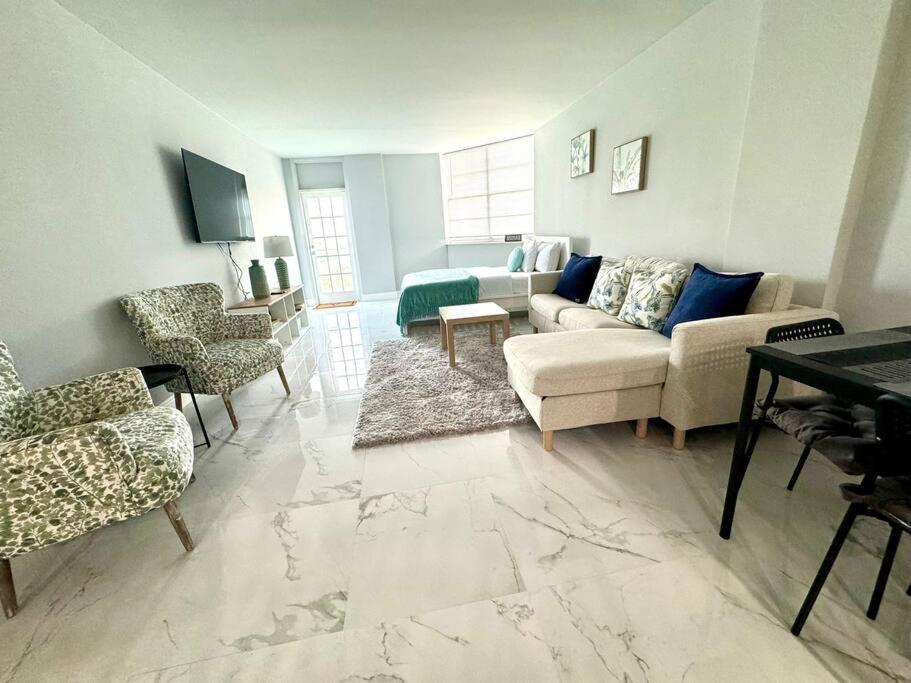 Sunny Isles Beach Spacious Apartment Buitenkant foto